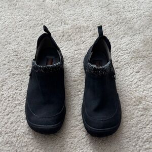 J Sport Comfort Slip-On Shoe in Charcoal Gray - Size 6